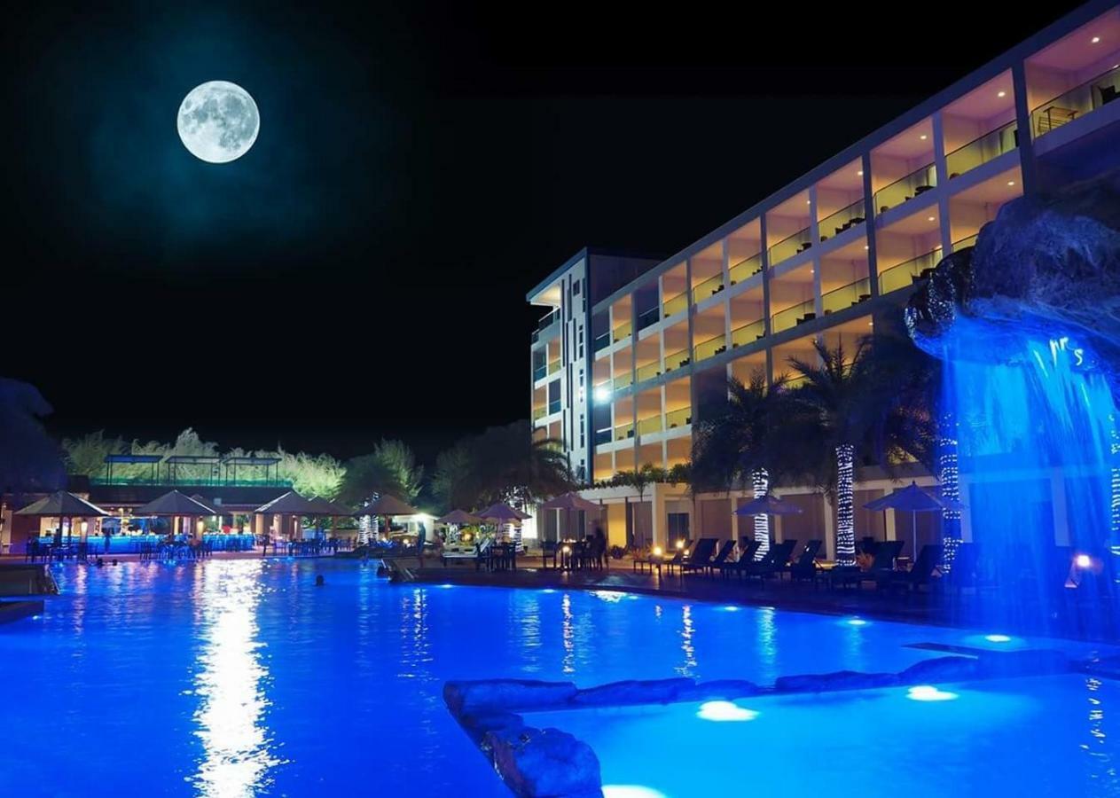 Grandblue Condominium 201 แม่พิมพ์ ภายนอก รูปภาพ